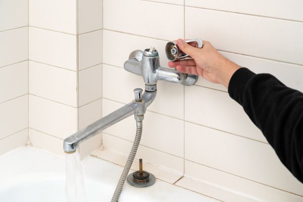 Leaky Bathtub Repair in Antioch